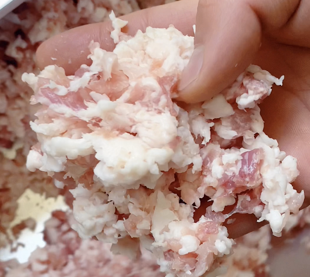 餡料沒有顆粒感，斬拌機怎么才能滿足味覺？