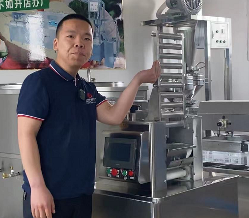 仿手工餃子機五大升級，在困難中前進 在思考中冷靜